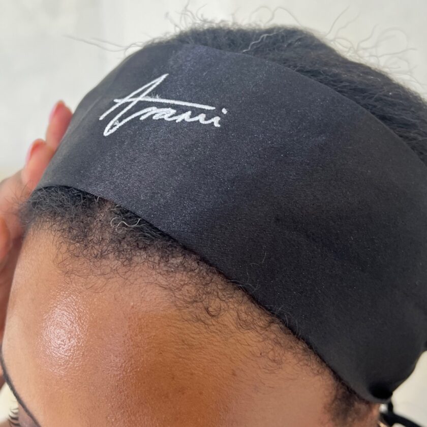Made with your AM & PM routines in mind. This satin headband will keep your hair out of your face when you get ready or unwind & will also protect & lay your edges.
